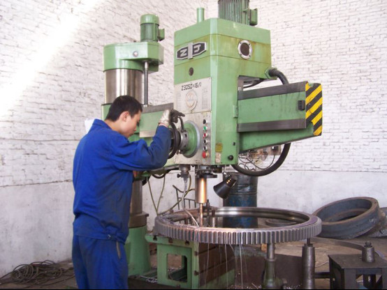 跟同行打交道要关注什么,摇臂钻床安全操作规程