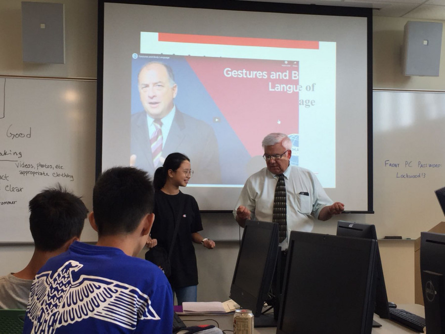 美国小木屋Day10|用英语沟通，修炼孩子公开演讲的硬本领