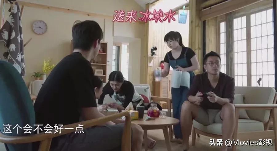 穿短裤比汪小菲还好看！奶凶腱子肉小狼狗，浴室照疯狂撩粉！