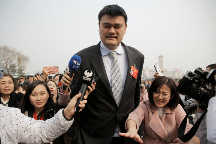 足球赵震接受采访,赵震评价姚明完整视频