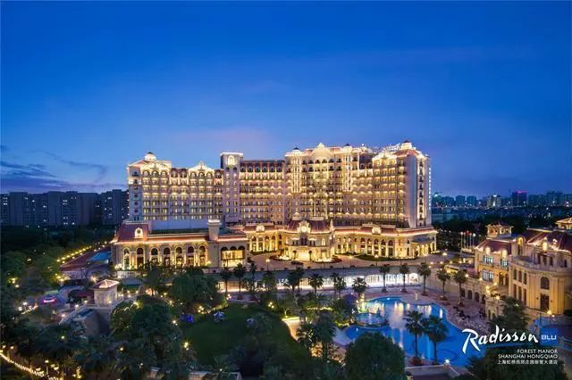 住进风景里民族风情酒店,入住高颜值酒店的感觉