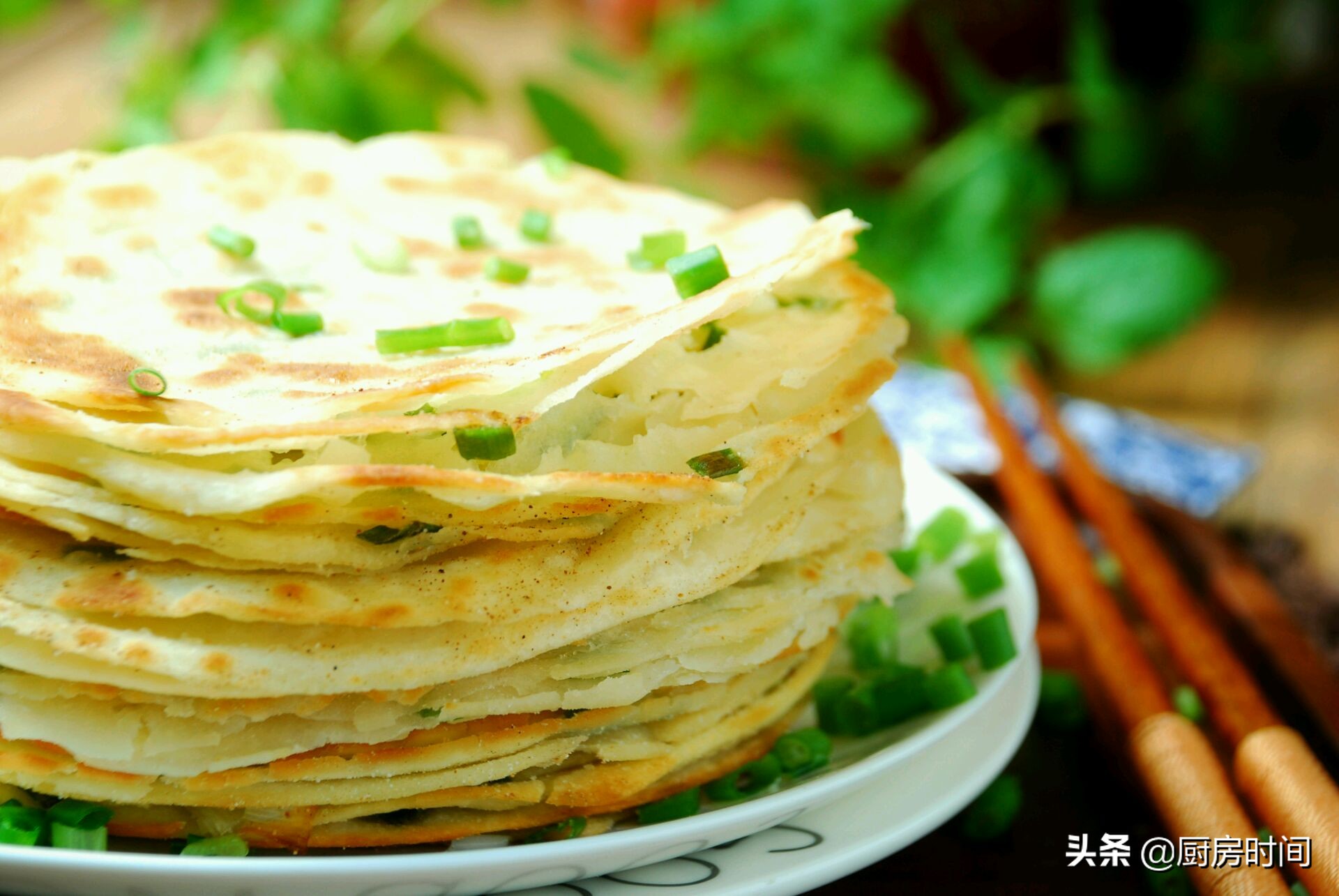 吃不完的饺子皮该怎么做,用不完的饺子皮可以怎么做