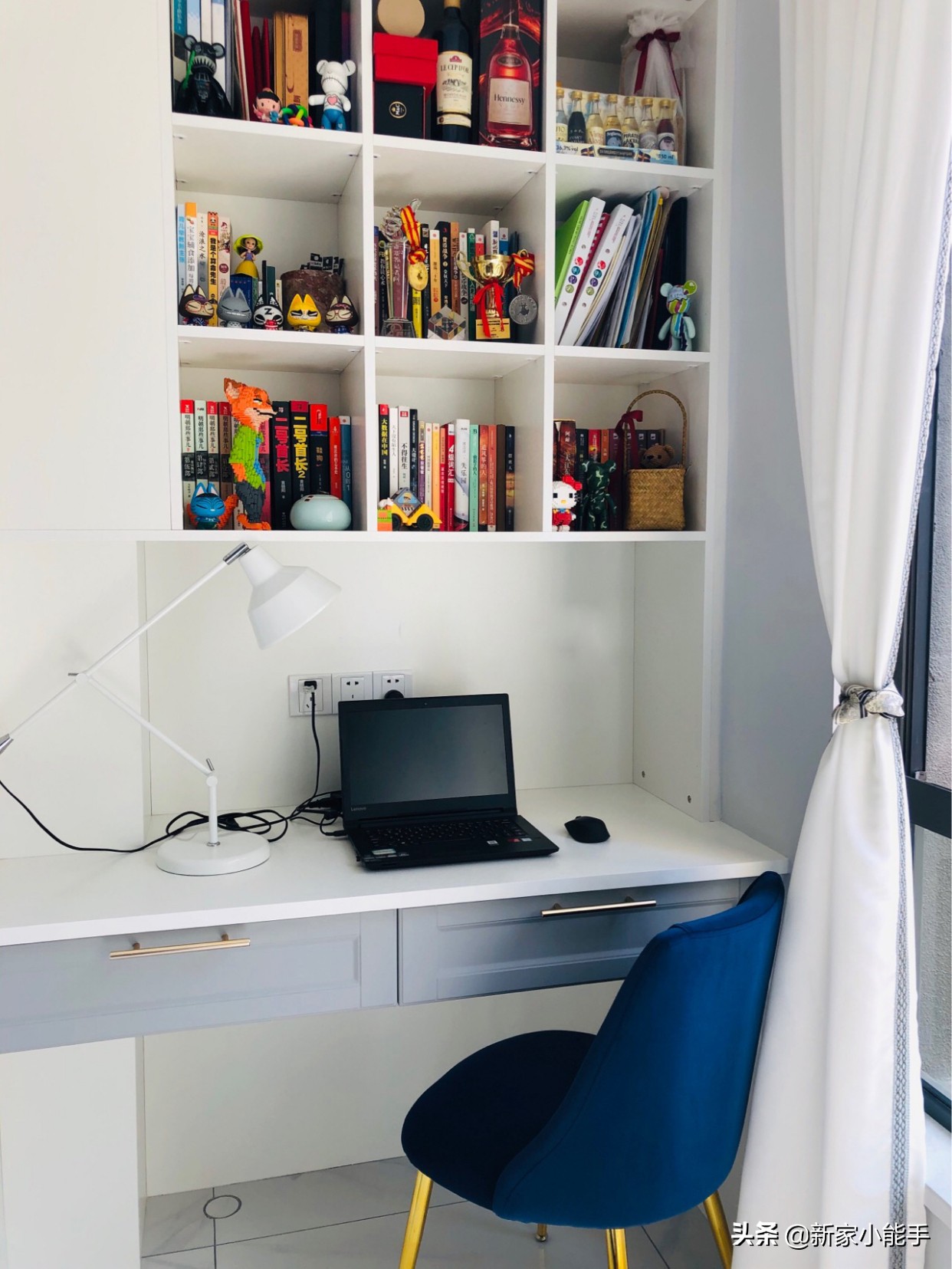 电视背景墙金属线条效果图,学家里装修设计