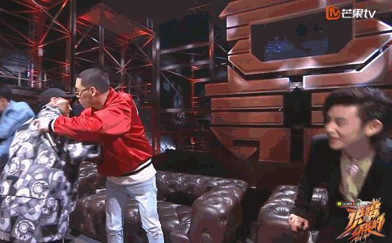 rapper小鬼王琳凯,小鬼王琳凯玩黑魔法