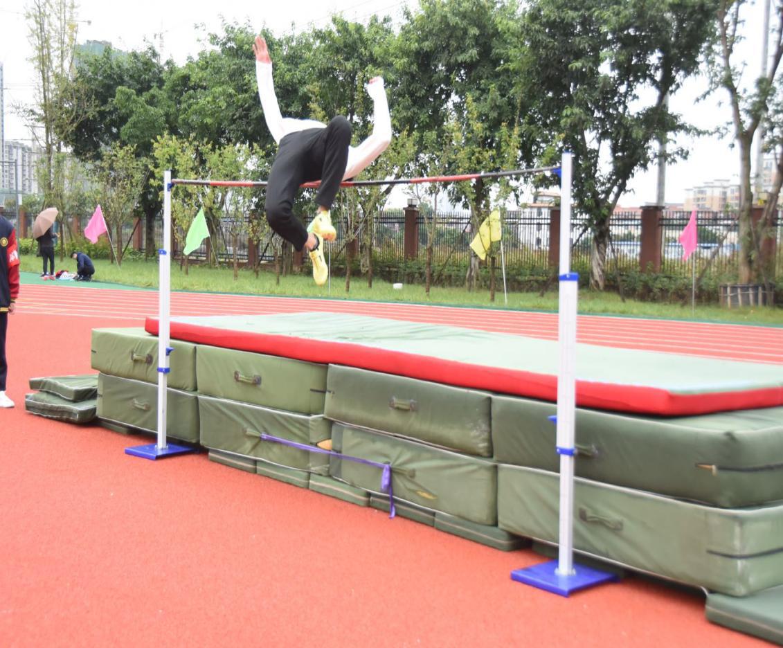 14年厚积薄发，高新实验进军“四川省阳光体育示范校”