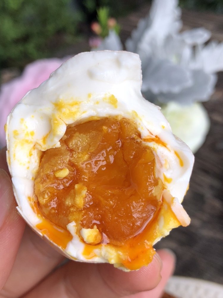 腌鸡蛋没那么麻烦，用这个方法一次成功，18天以后，个个流油起沙