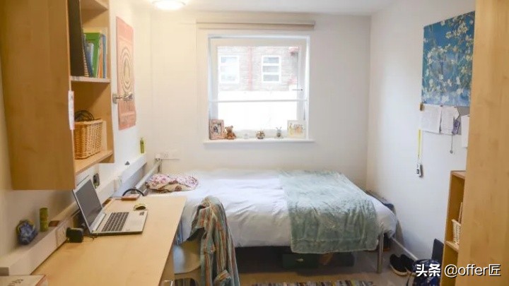 鑻卞浗璋㈣彶灏斿痉澶у,鑻卞浗璋㈣彶灏斿痉