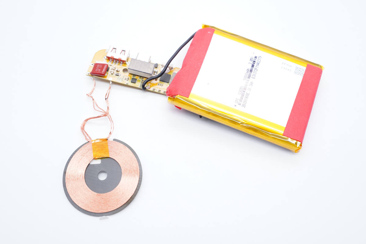 磁吸无线快充充电宝测评,40w超级快充充电宝拆解