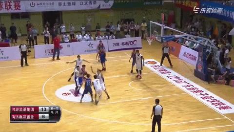 广东省联赛单场砍75分视频,广东第一高中生扣篮