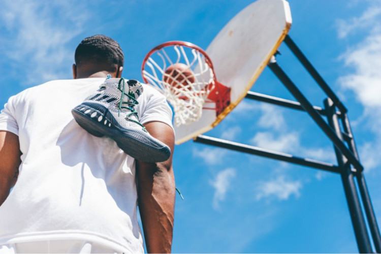 boost底篮球鞋推荐,泡沫底内增高鞋