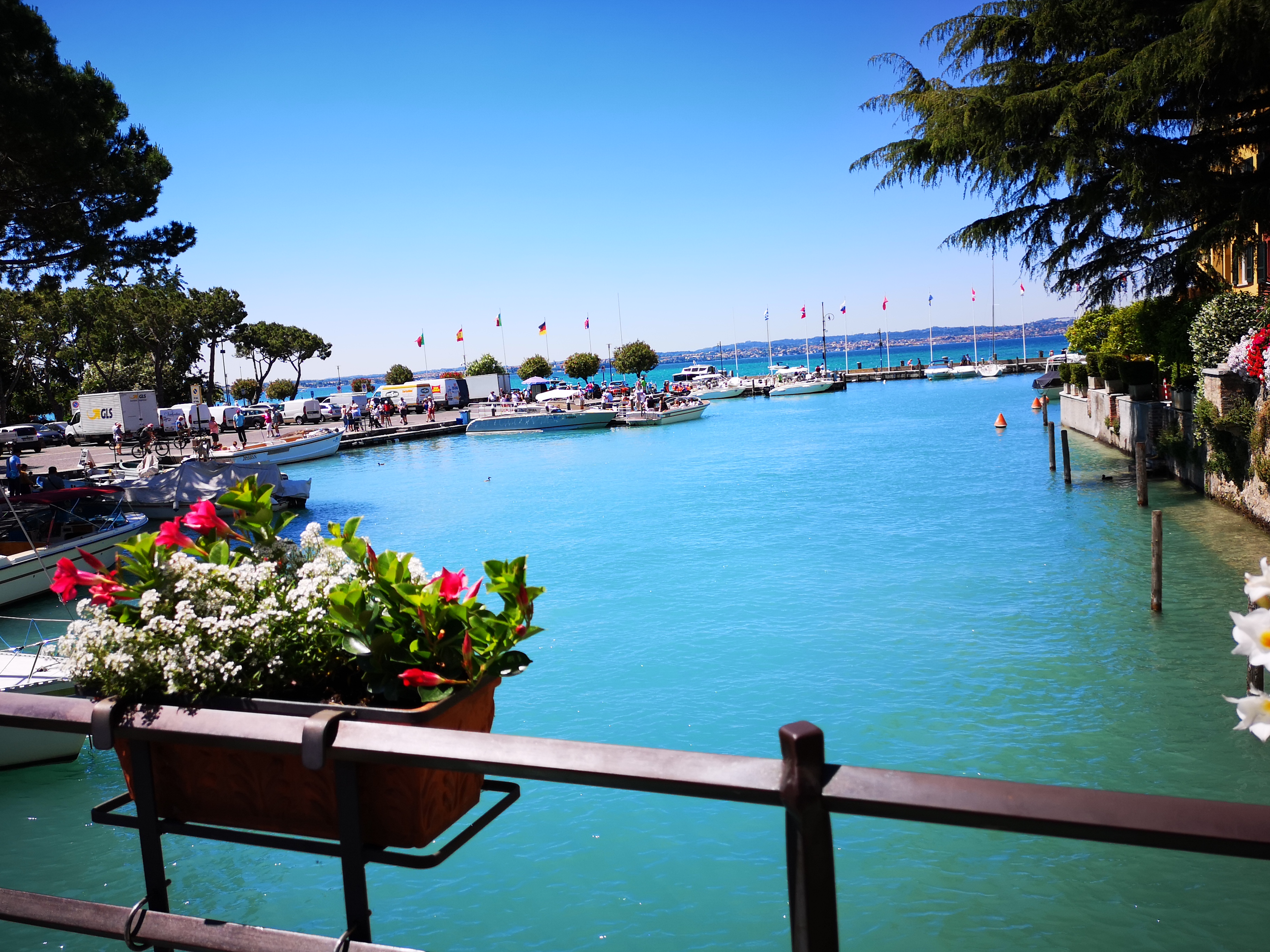 长时间戴口罩皮肤发红怎么办,戴口罩引起的皮肤问题怎么恢复