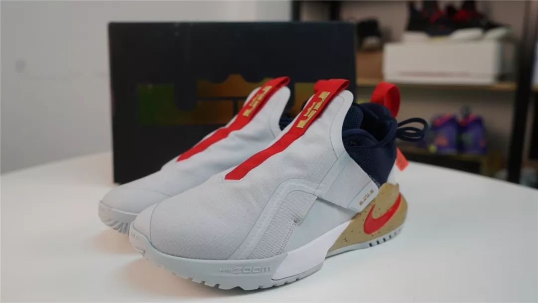 WEN开箱｜六百块的耐克版驭帅12？前后气垫，你喜欢么？