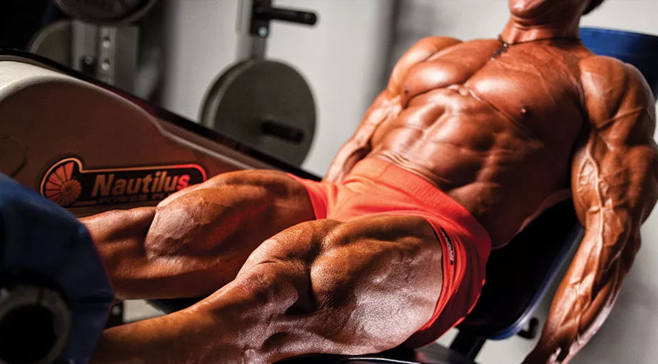 李嗣镕训练照片,前国脚之子李嗣镕