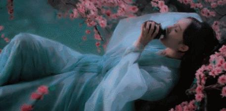 能让小哥哥醉倒在你“少女香”中的身体乳，香甜桃花就是可爱本爱