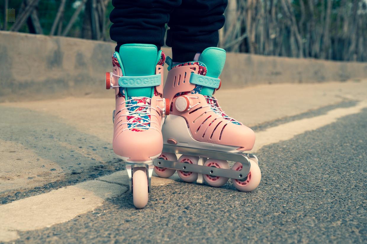 cooghi酷骑轮滑鞋测评,儿童轮滑鞋斯威跟酷骑哪个好