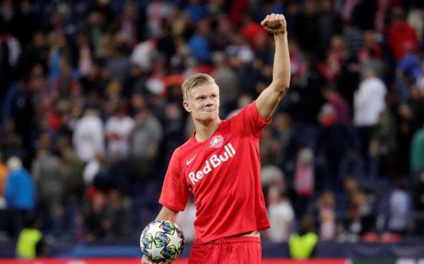 能赖孩子吗？挪威19岁小将已成欧冠最佳射手！国青小将还颠不好球