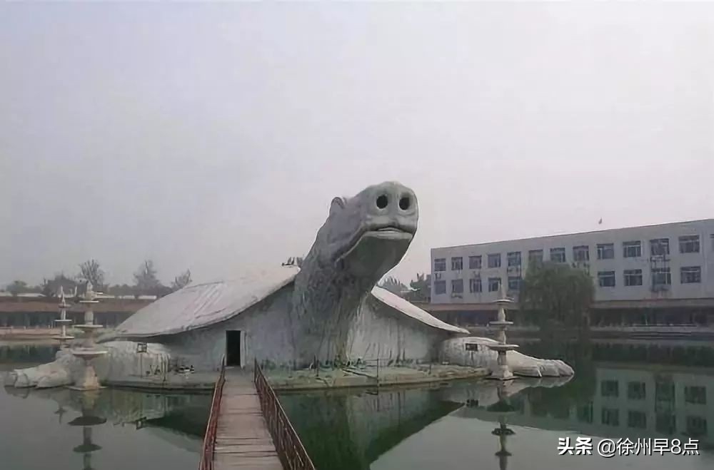 喷饭！观音有莲哪吒有家了，恒大足球场被戏称亿建莲！