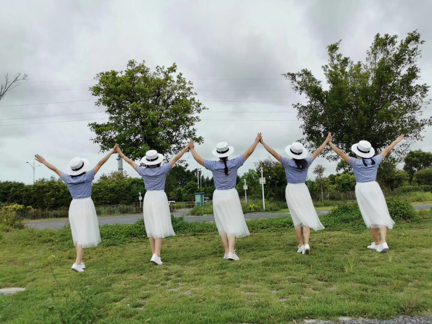 舞蹈专业的帅哥美女老师们到底怎样才能上好广场舞和中老年舞蹈课