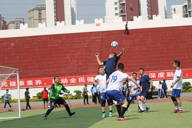 开封市第二届职工足球赛赛程,佳德运动会开幕式