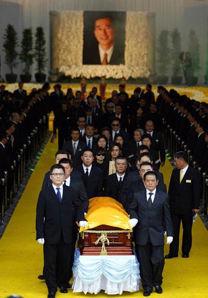 有黑帮背景明星,哪些明星有黑道背景