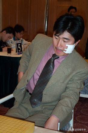 小林觉醉打柳时熏来龙去脉,小林觉为什么打伤柳时熏