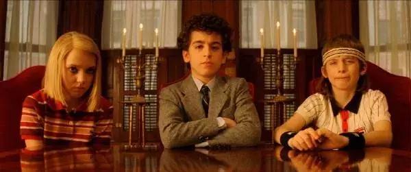 洋气减龄学院风,秋季学院风叠穿甜美穿搭教程来啦