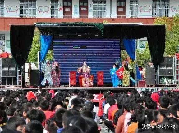 请祖国检阅完整视频,请祖国检阅简谱