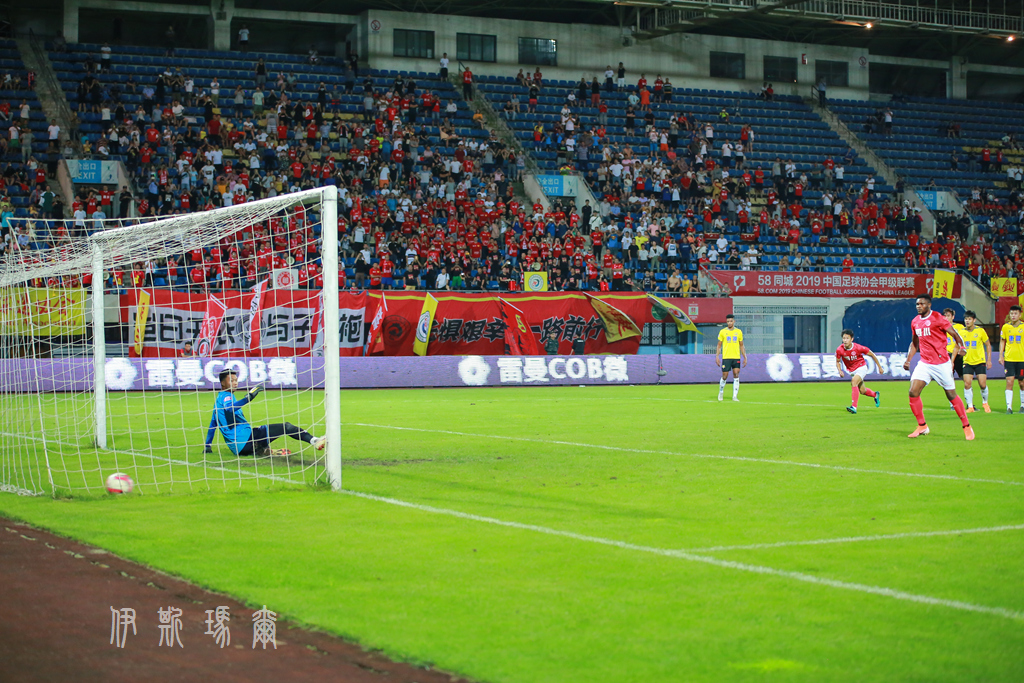 输了一起扛赢了一起狂下一句,输了一起扛赢了一起狂是什么歌