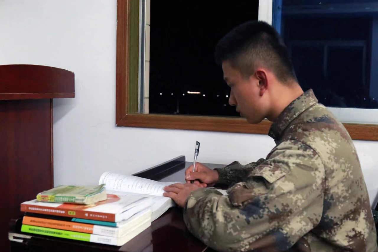 2021军考专升本时事政治,2021军考专升本是军校吗