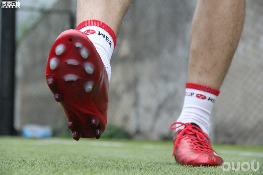 rebula足球鞋测评,2024年nike足球鞋测评