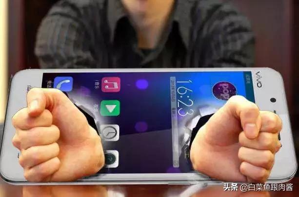 当你在偷看“成人网站”自以为没人知道？手机有这些征兆请停手