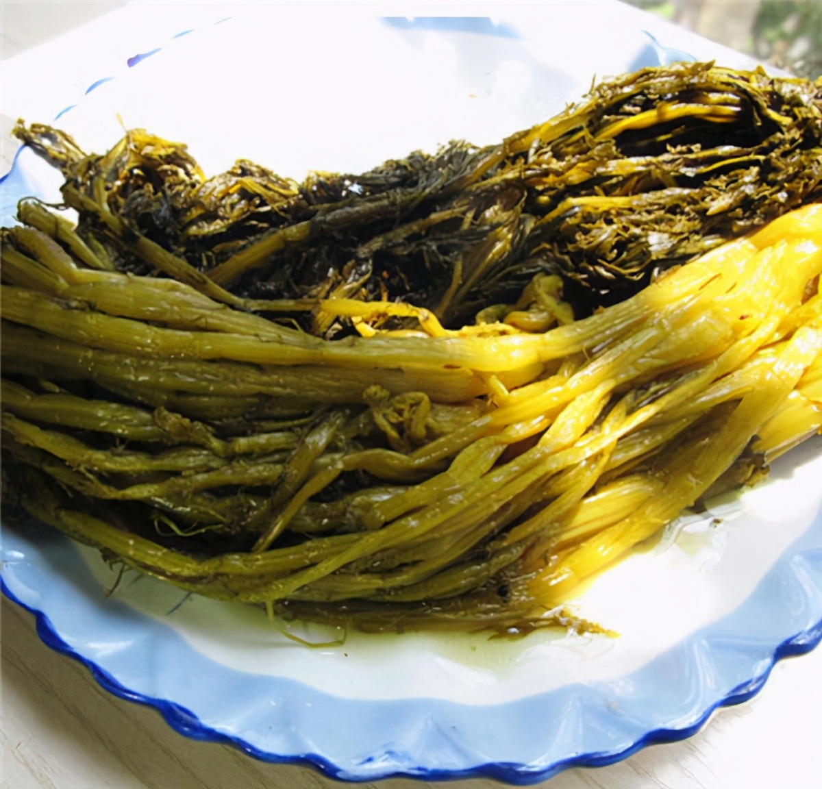 蔬菜腌制成咸菜还有维生素,腌制菜会让人便秘吗