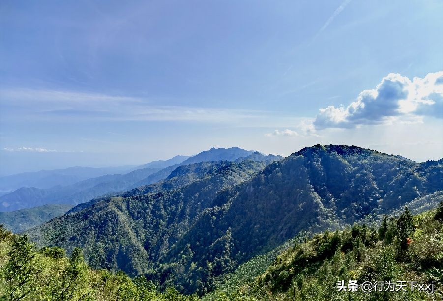 「追梦高山上的禅悟」探秘“南鳌太”越城岭，打卡鬼崽石