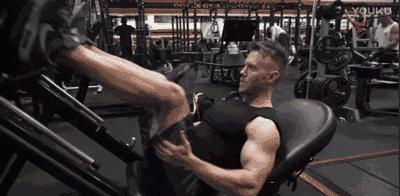 改善腘绳肌柔韧的训练动作,跑步腘绳肌最好的锻炼方法