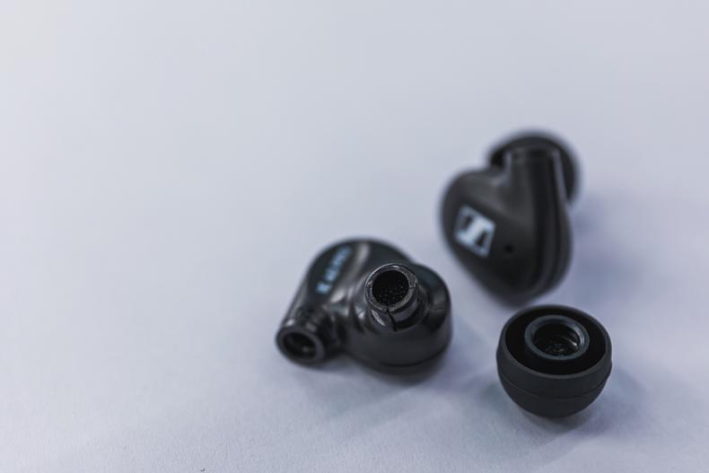 铁三角ls50is和森海塞尔ie40pro,森海塞尔ie40pro