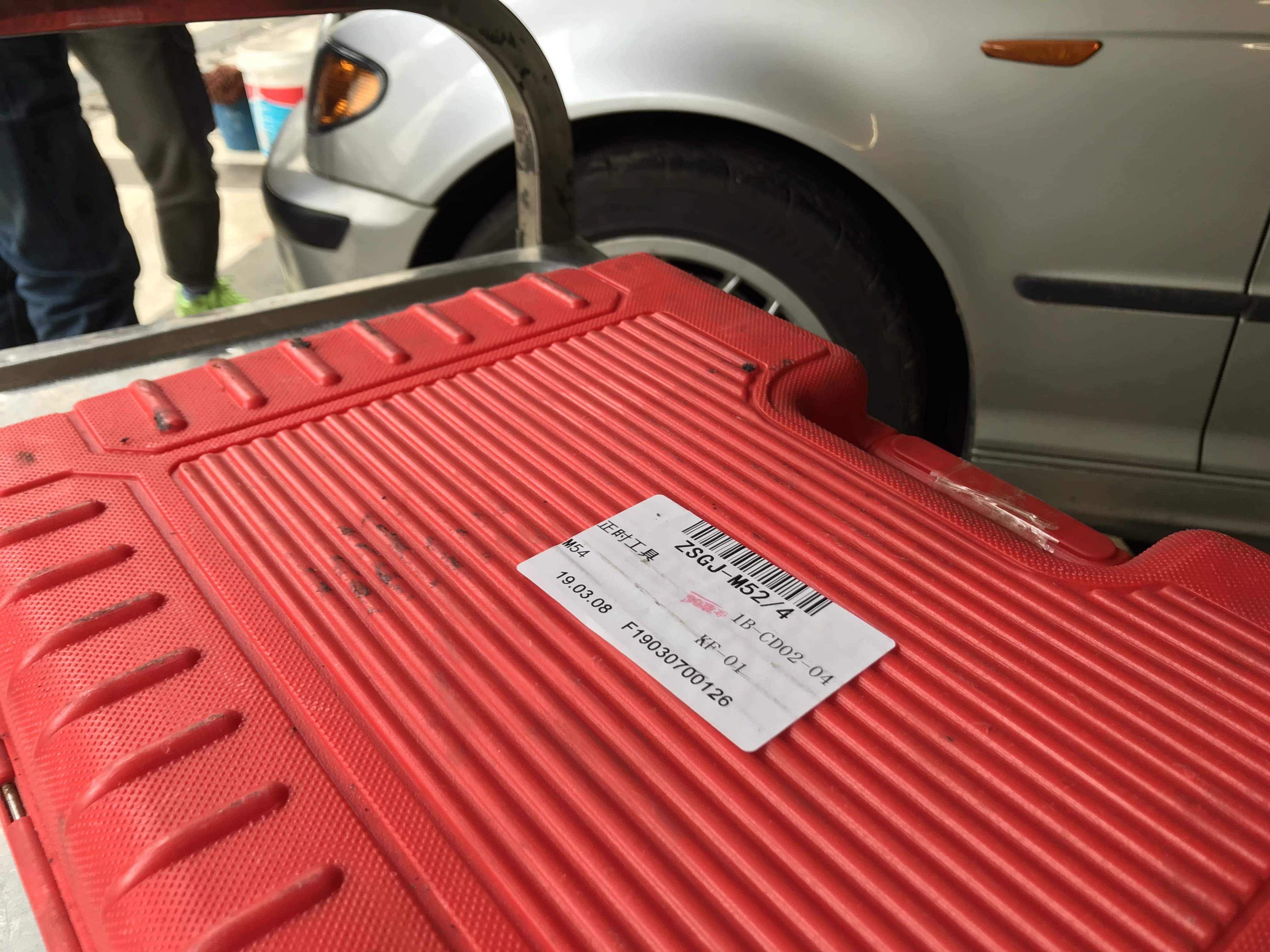 宝马e46325ci测评,宝马e46325i是国几