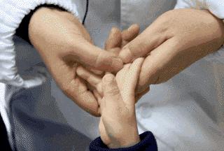 大便绿色的是什么原因怎么治疗,大人绿色便便是什么原因如何调理