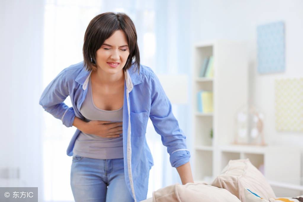 胃痛胸闷打嗝吃什么药,胃痛并打嗝