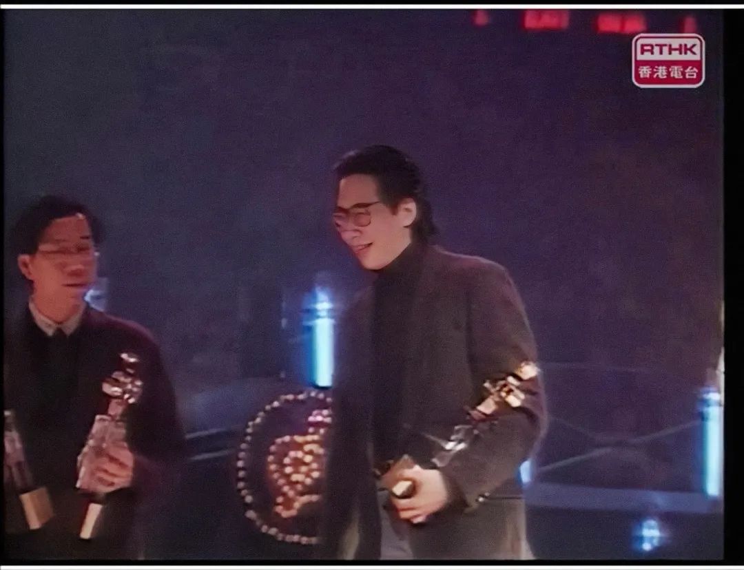 穿三百万皮草的香江富贵花，前半生让人羡慕，后半生却惨遭唾骂？