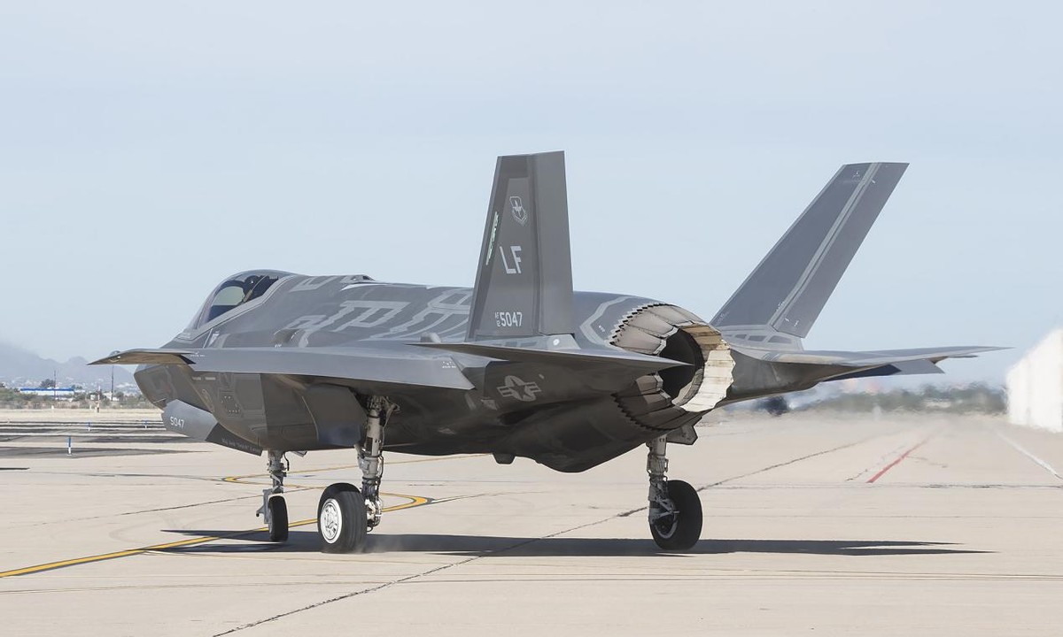 天罚？美国两架F-35战机飞行途中被闪电劈中，被定为“一级事故”