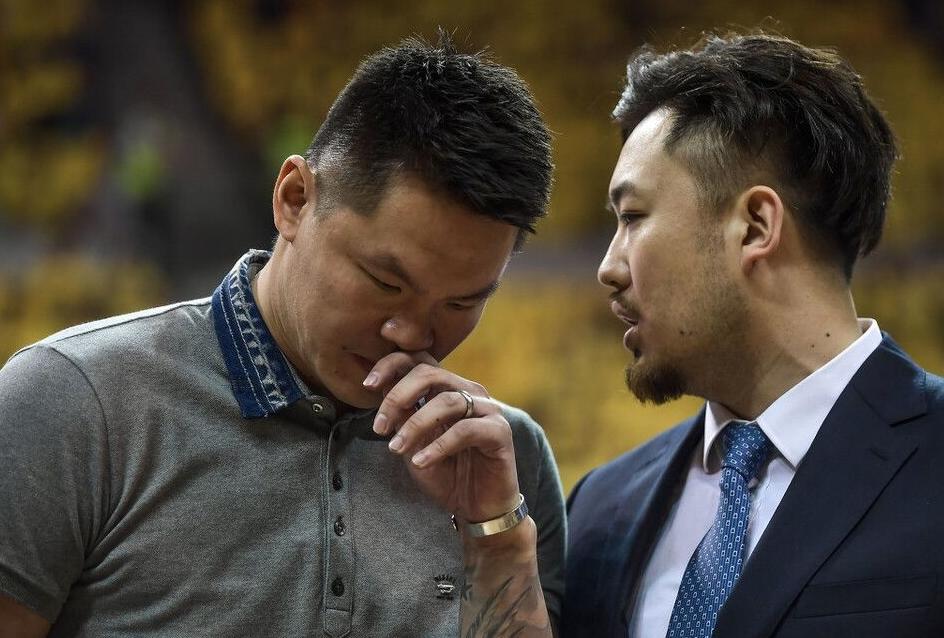 朱芳雨上任总经理,广东主教练杜锋朱芳雨大笑