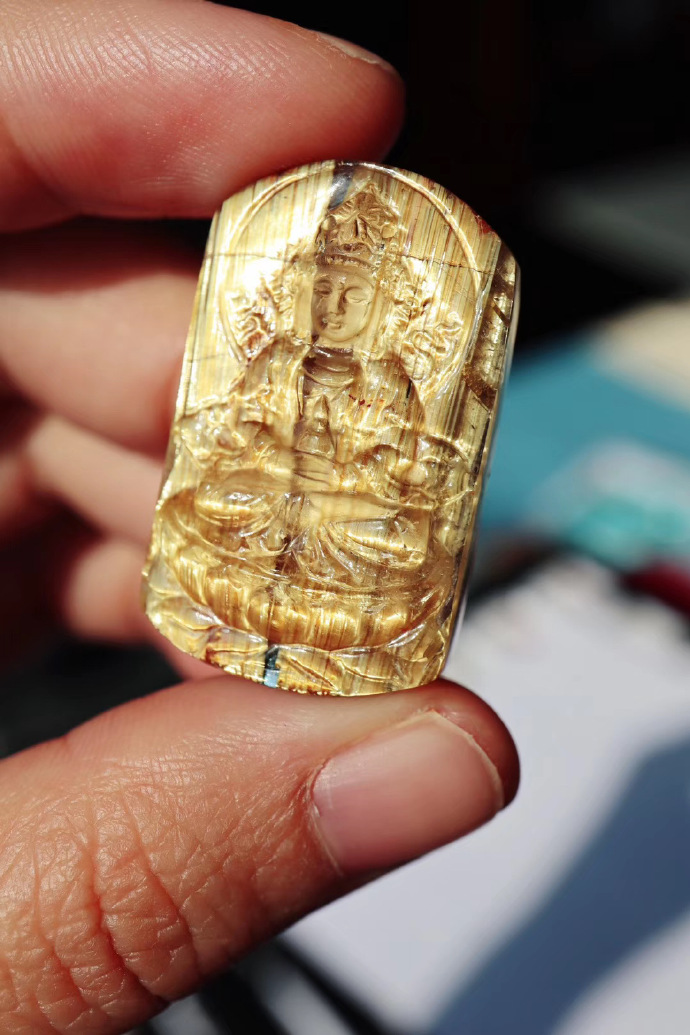 铜发晶和金发晶哪个更贵怎么区分,铜发晶和金发晶一样吗