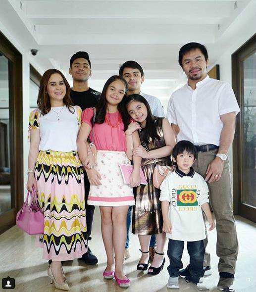 帕奎奥在美国的豪宅,帕奎奥奢靡生活