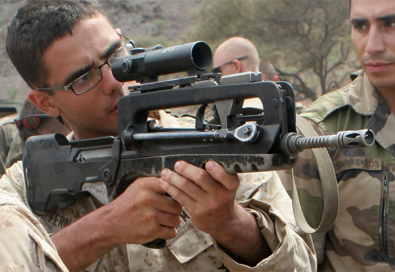 法国枪械大师精心设计，美军看了赞不绝口，最终却被德国货取代