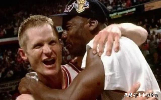 卡鲁索詹姆斯关键球传,传球给詹姆斯暴扣