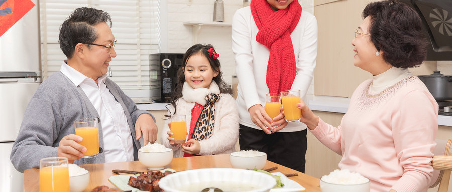 祝酒词干货：学会这4招，宴会敬酒讲话不再怕