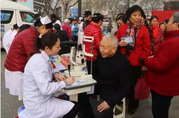 学雷锋的实践行动,学雷锋踏春