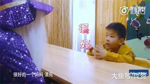 黄圣依踢足球最美照,黄圣依带三个孩子