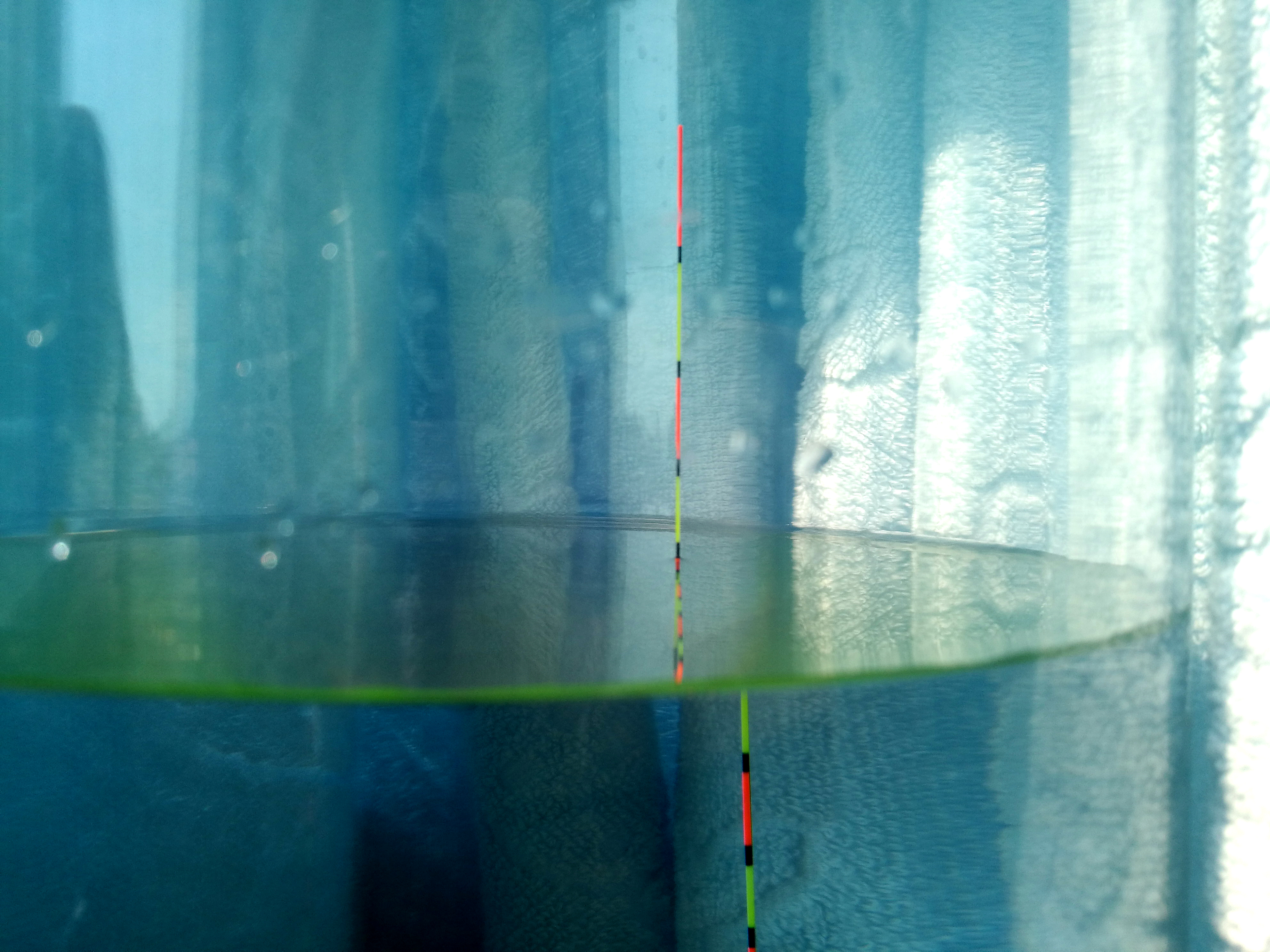 悬浮状态和漂浮状态,悬浮触底