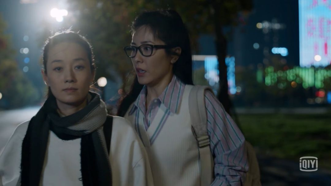 中年危机艺人,中年艺人年轻时违和感